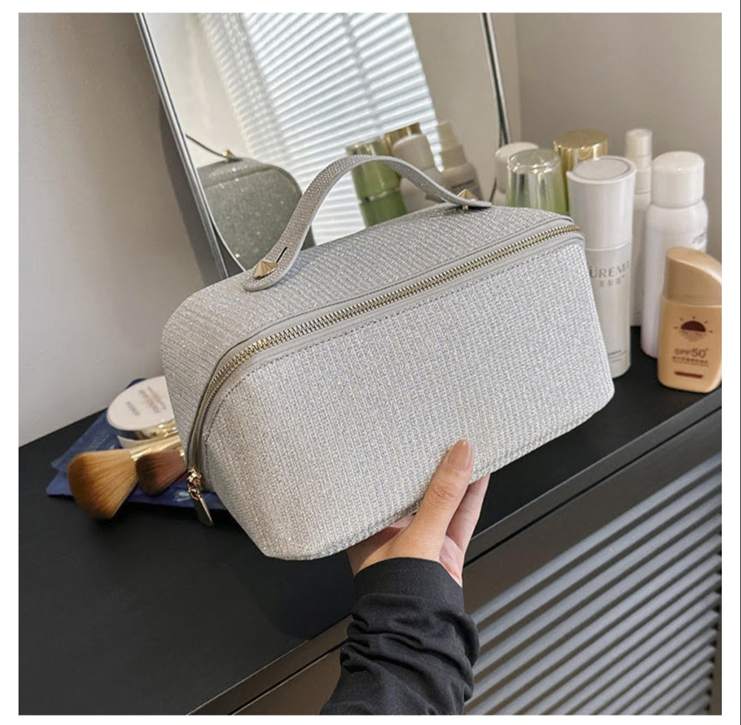 Gorgeous 😍 Make up Bags