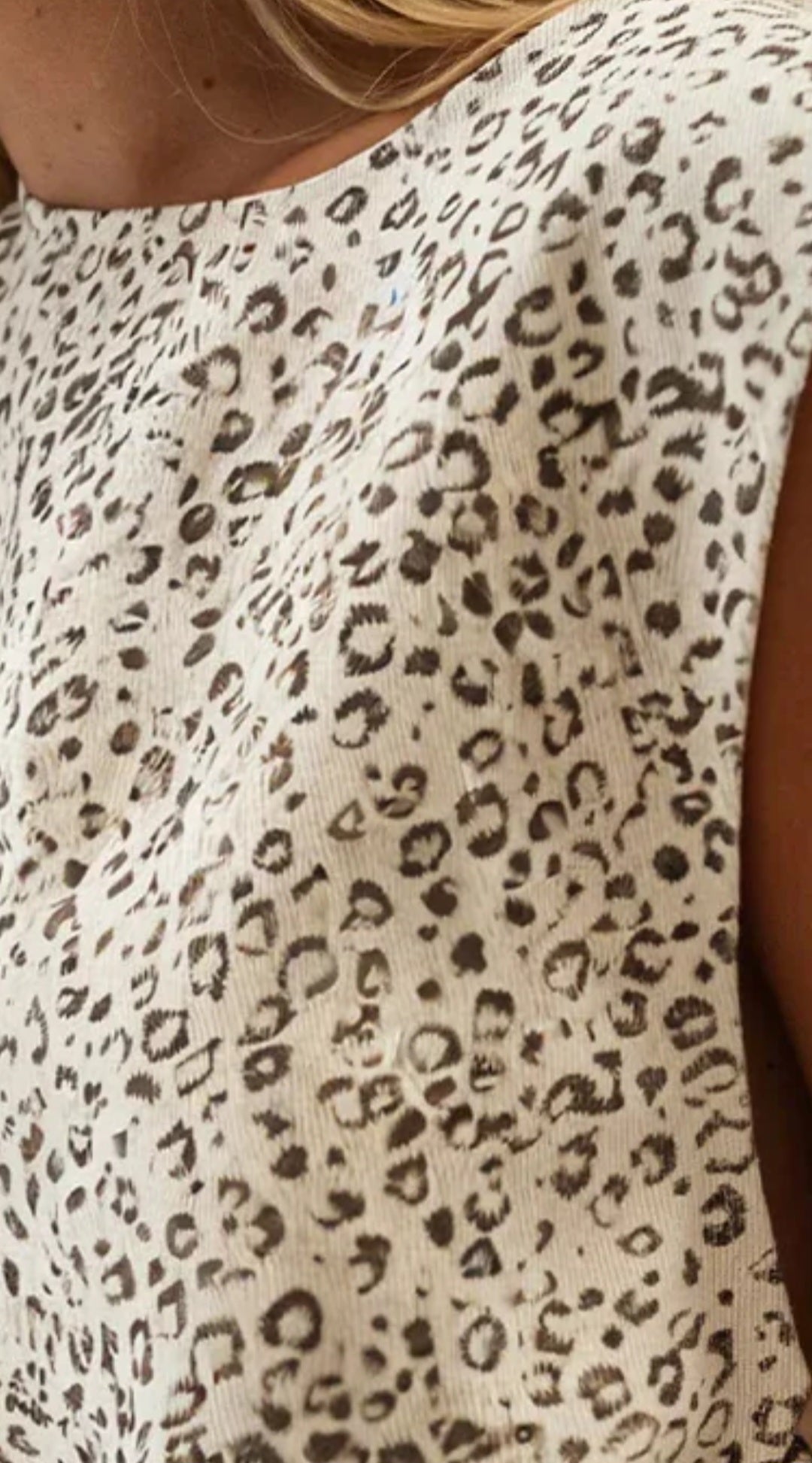 Apricot Leopard 🐆 Tie Top